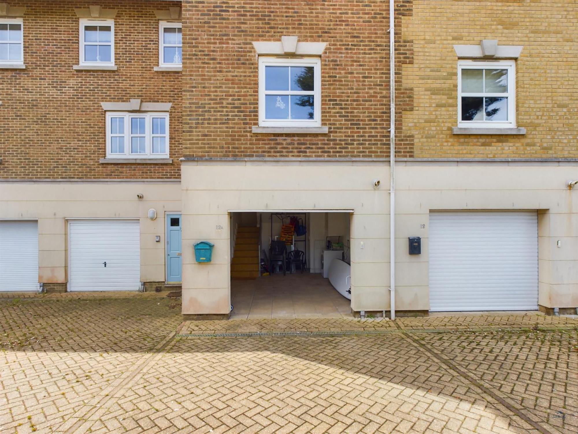 12A Solent Landing Direct Beach Access Bembridge Exterior photo