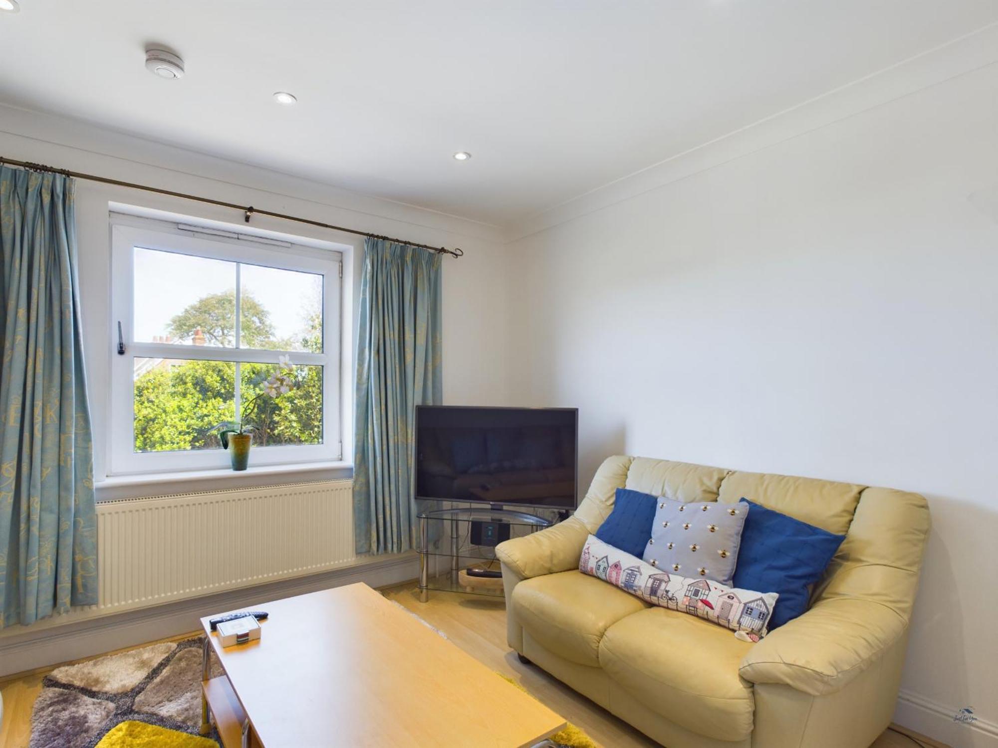12A Solent Landing Direct Beach Access Bembridge Exterior photo